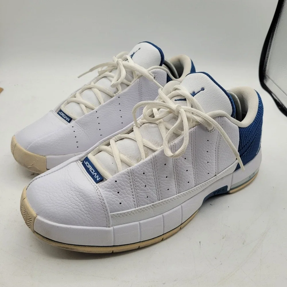 Nike Jordan Basketball Shoes- 2010 - White Leather - 395468-109 - Men's Size: 10